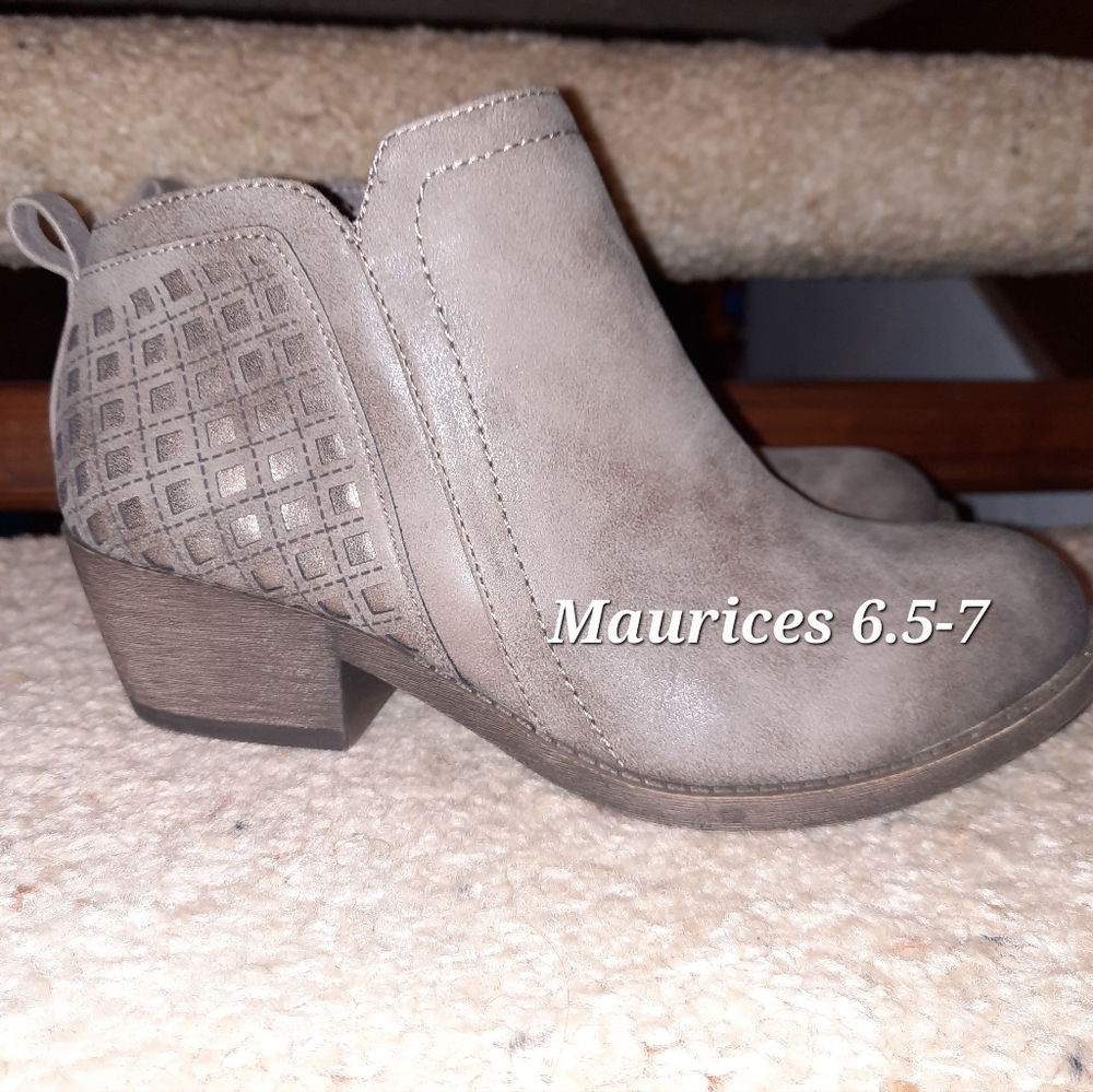 Maurices ankle boots 6.5